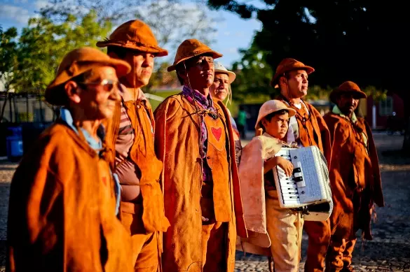 Dia do Vaqueiro será comemorado com grande vaquejada, missa e procissão