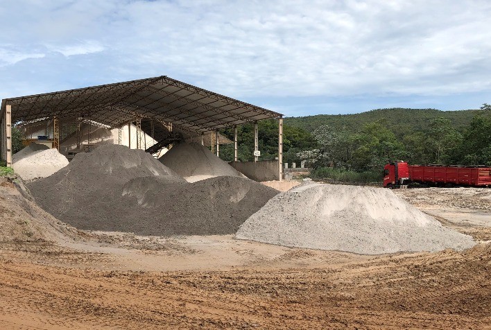 O caminho do calcário: da extração à mesa