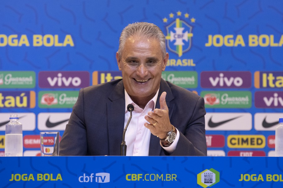 Tite convoca a Seleção Brasileira para a estreia nas Eliminatórias.