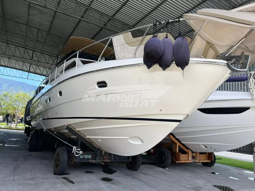 Ferretti 53