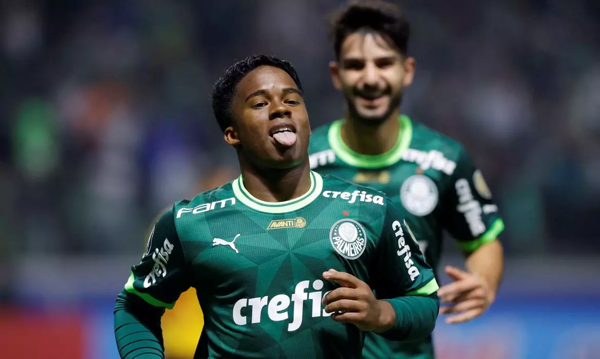 Palmeiras bate Barcelona e avança para oitavas da Libertadores