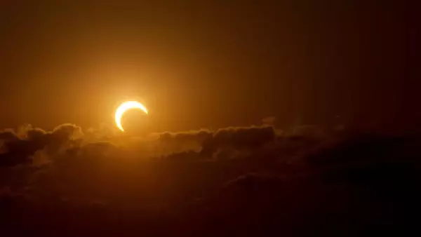 Como assistir o último eclipse solar de 2022 online gratuitamente (25 de outubro)