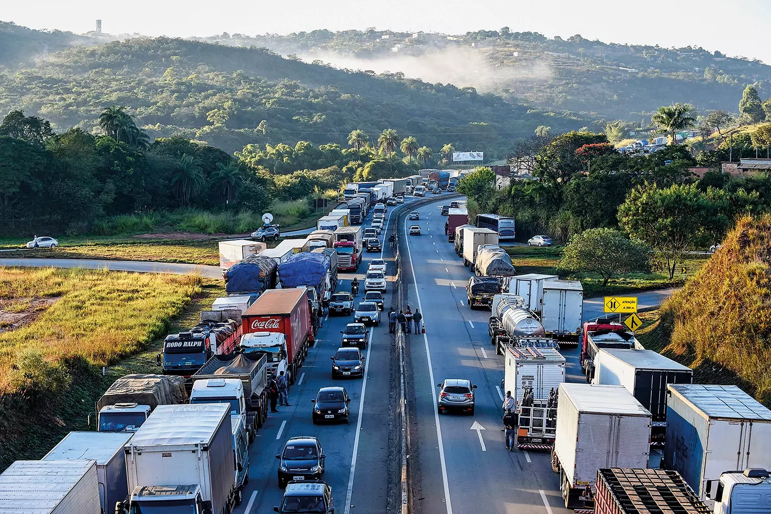 Caminhoneiros decidem parar o Brasil