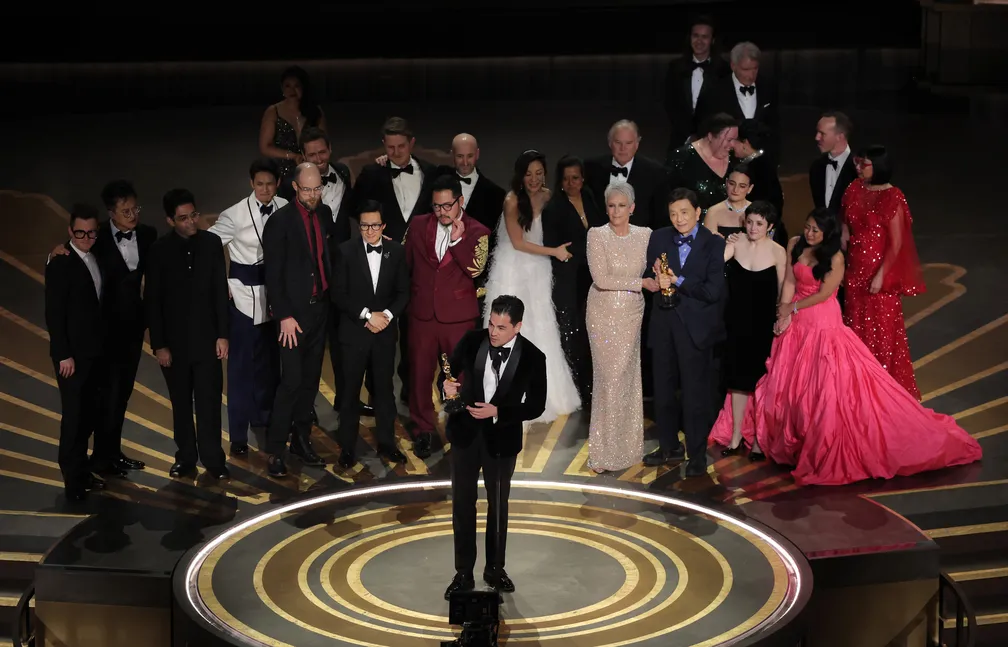 Oscar 2023: 'Tudo em todo o lugar ao mesmo tempo' é o grande vencedor da noite