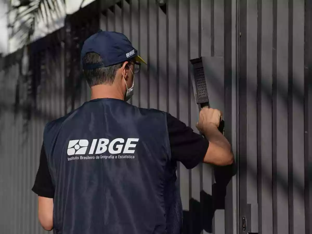 Processo seletivo do IBGE abre vagas para agente de pesquisa e supervisor de coleta