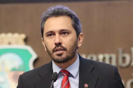 Ceará: Lançamento da candidatura de Elmano de Freitas contará com a presença de Lula