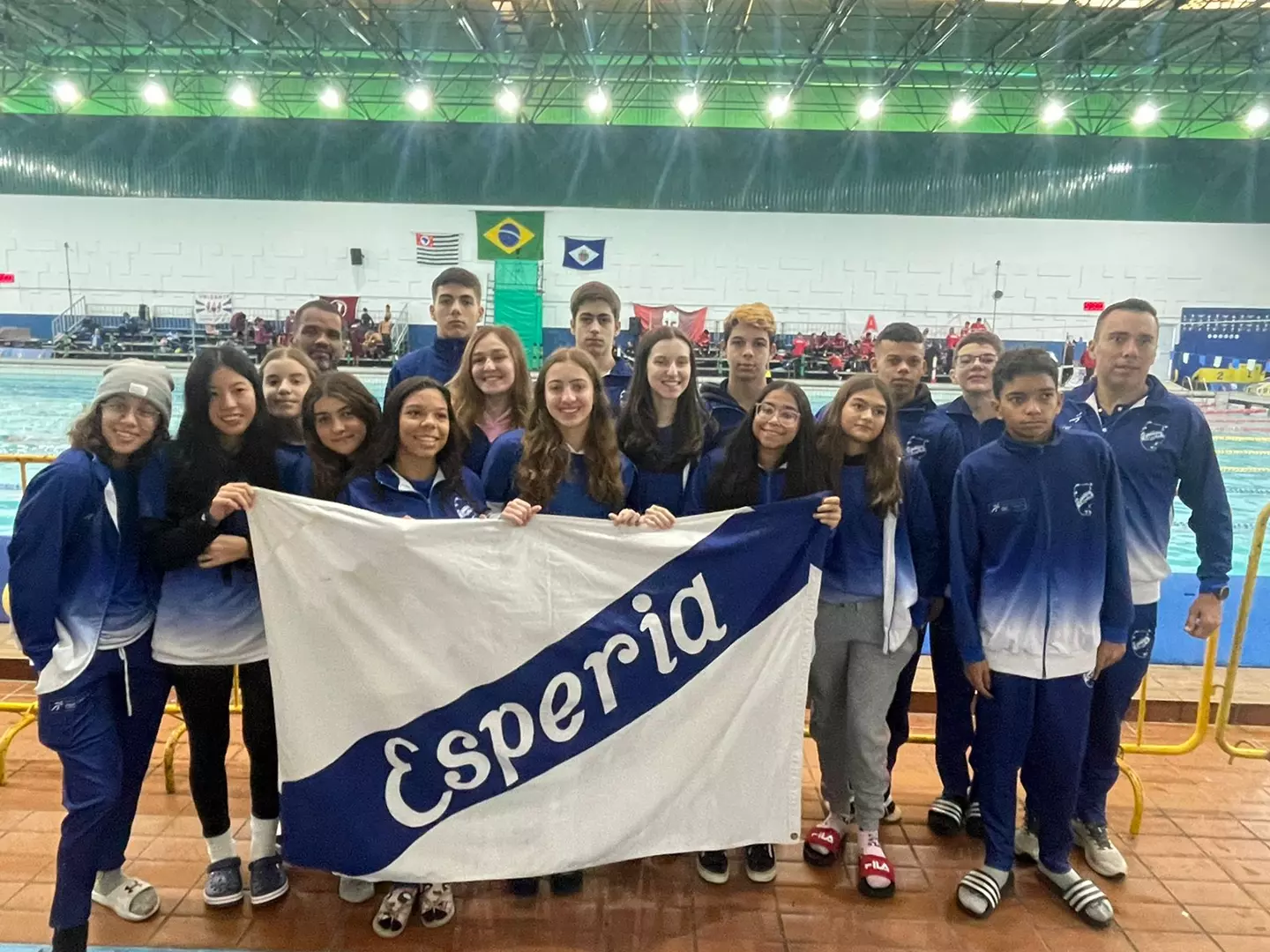 Natação Esperia conquista 3 índices brasileiros no Torneio Sudeste