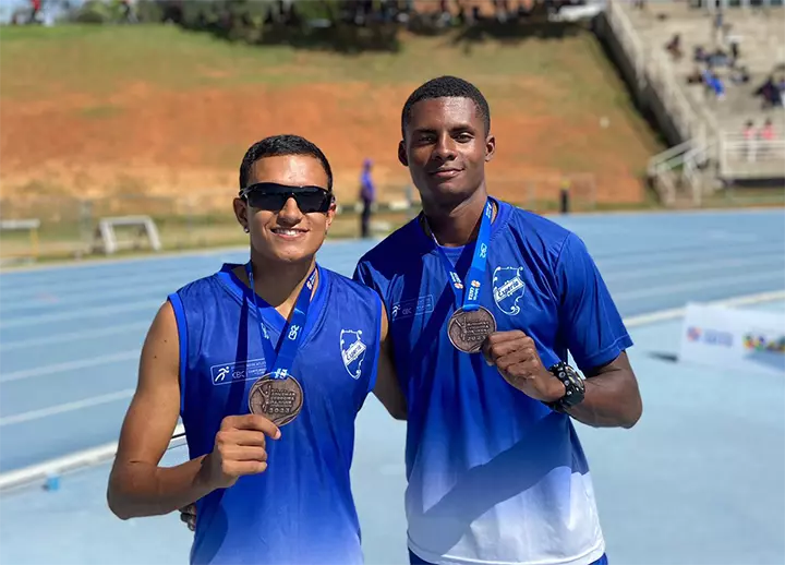 Atletismo Esperia conquista medalhas no 