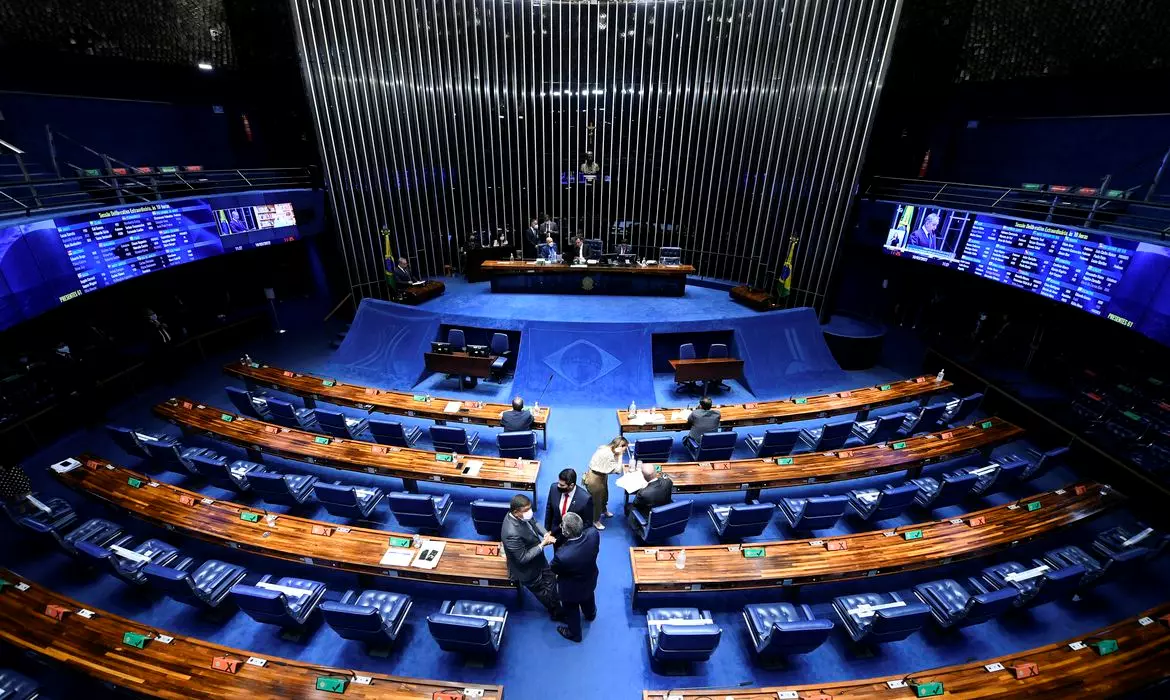 Senado aprova PEC da Transição