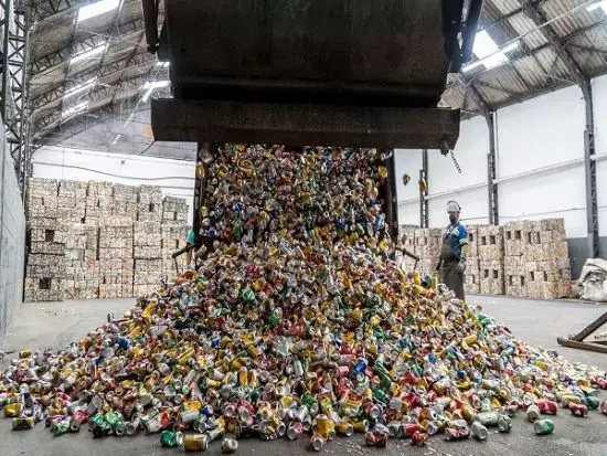 Novos decretos e desafios para a reciclagem no Brasil