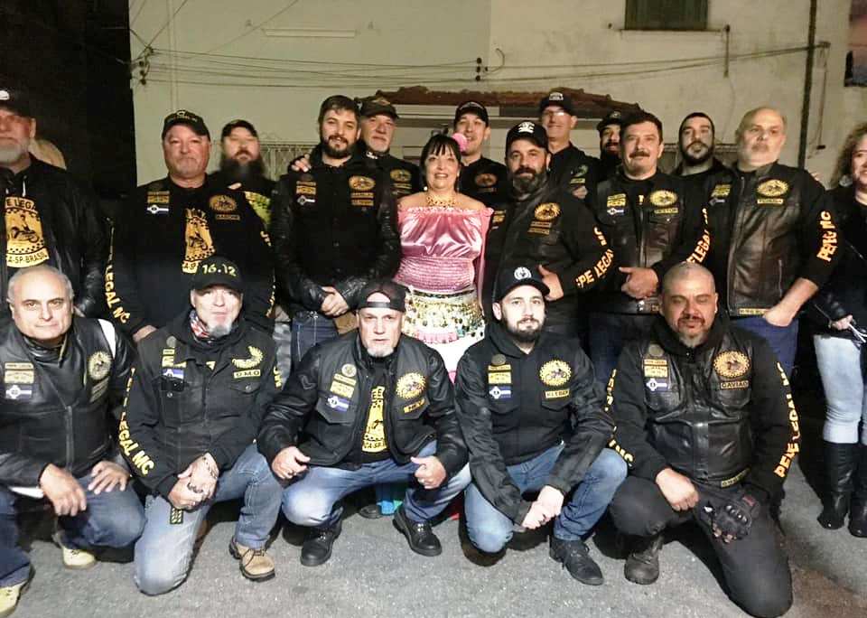 Campanha da Pepe Legal Moto Clube Arrecada Centenas de Lenços para o IBCC