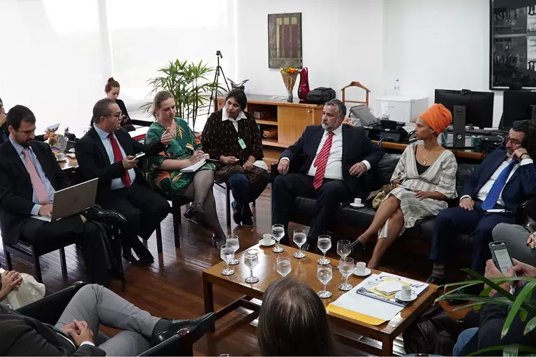 Em encontro com representantes de entidades, Paulo Pimenta defende liberdade no exercício do trabalho jornalístico