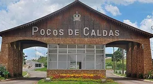 Prefeitura de Poços de Caldas não dorme no ponto e já cuida desde agora da decoração da cidade para o Natal