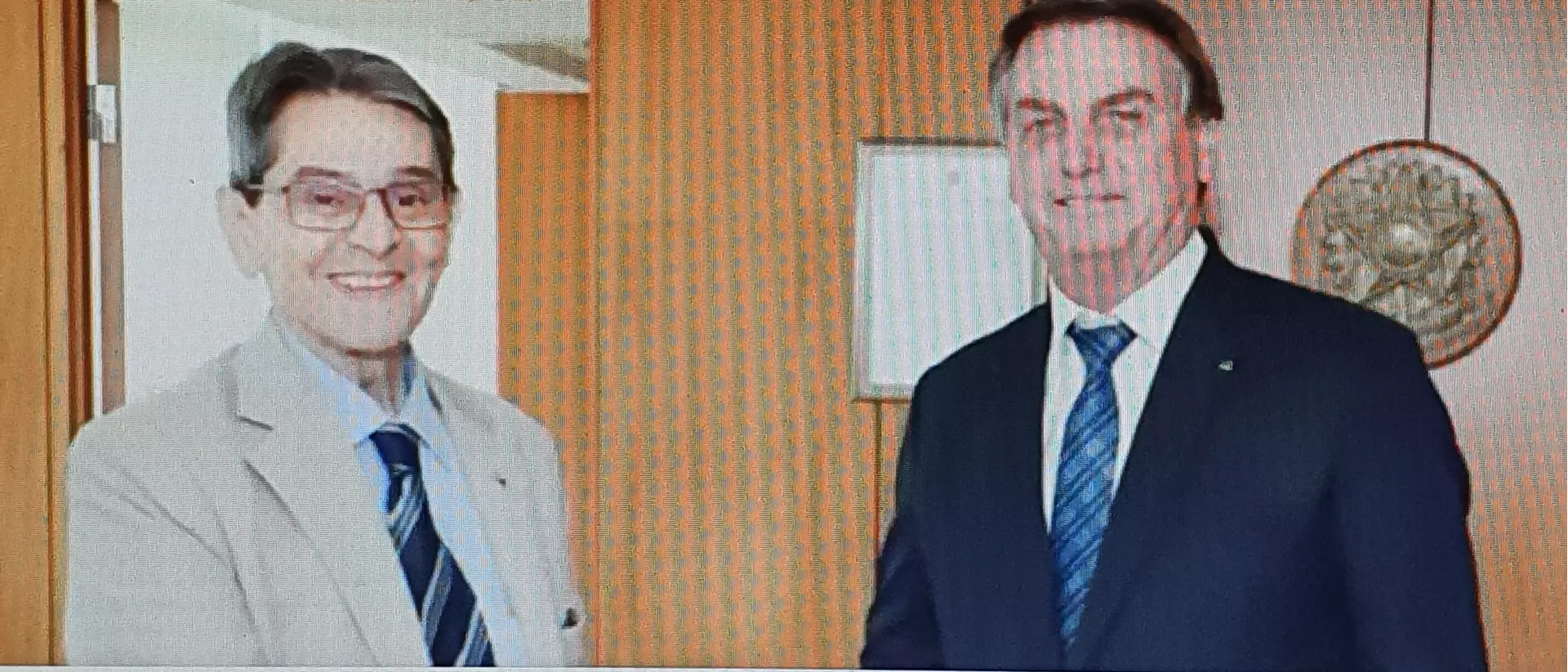 Como amigo de Bob Jefferson, o presidente Jair Bolsonaro foi atingido diretamente pelas atitudes dele