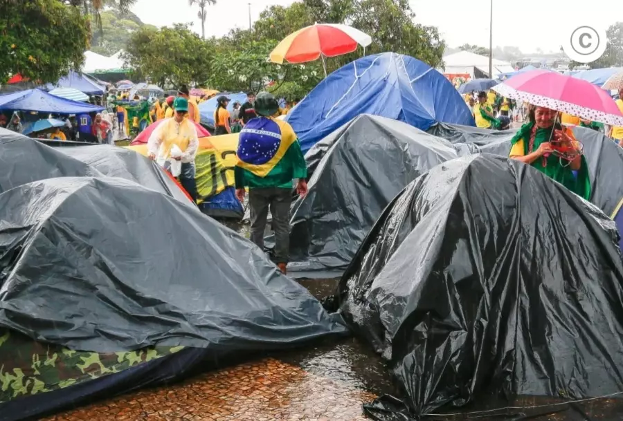 Tudo indica que o presidente Jair Bolsonaro já jogou a toalha e aguarda o tempo passar