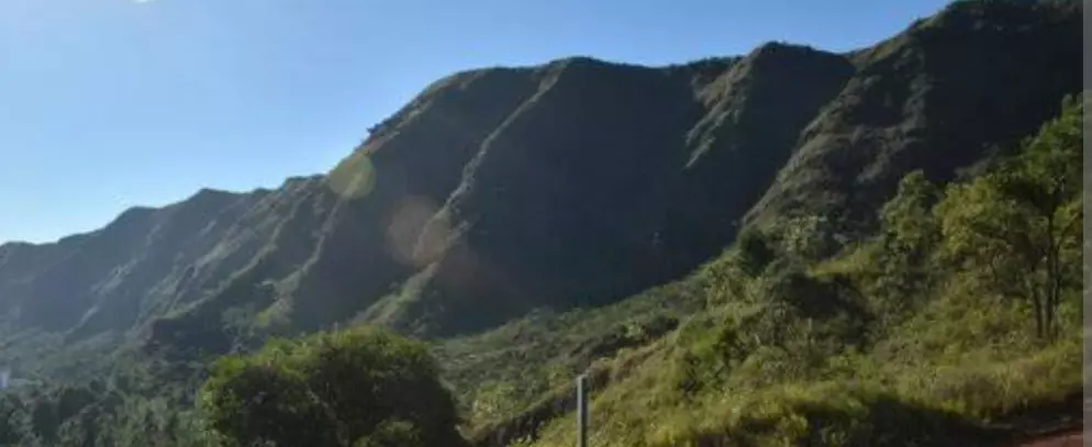 Doze pessoas e 6 mineradoras viram rés na Justiça Federal por extraírem minério da Serra do Curral