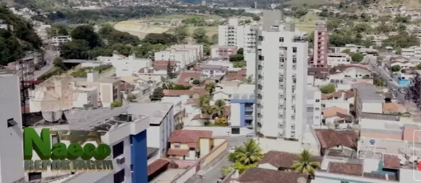 A cidade de Coronel Fabriciano é cercada por uma cadeia de montanhas ao Norte