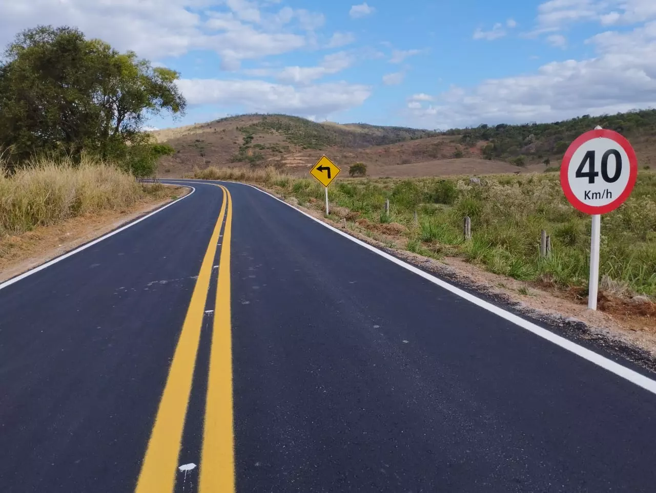 MG-311, rodovia do Vale do Rio Doce, tem 20 quilômetros com “recuperação funcional”