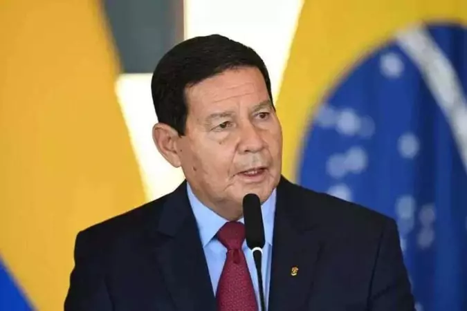 Mourão repudia Roberto Jefferson, mas critica indiretamente o STF