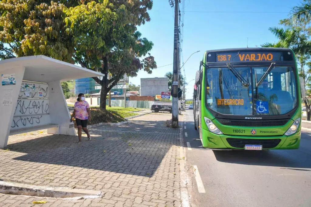 Ibaneis anuncia reforço no transporte público para o Enem