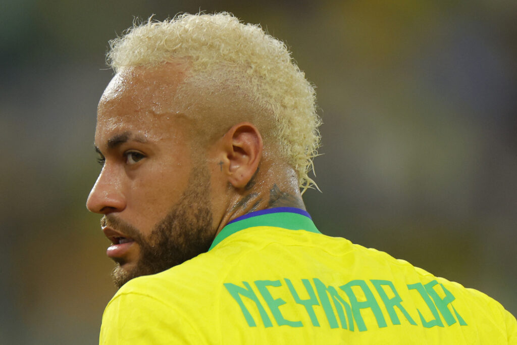 Não fecho a porta para a seleção, mas não garanto 100% que vou voltar’, diz Neymar