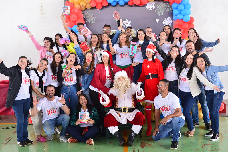 Ação de Natal do GDF reúne 250 crianças no Centro Olímpico de Ceilândia