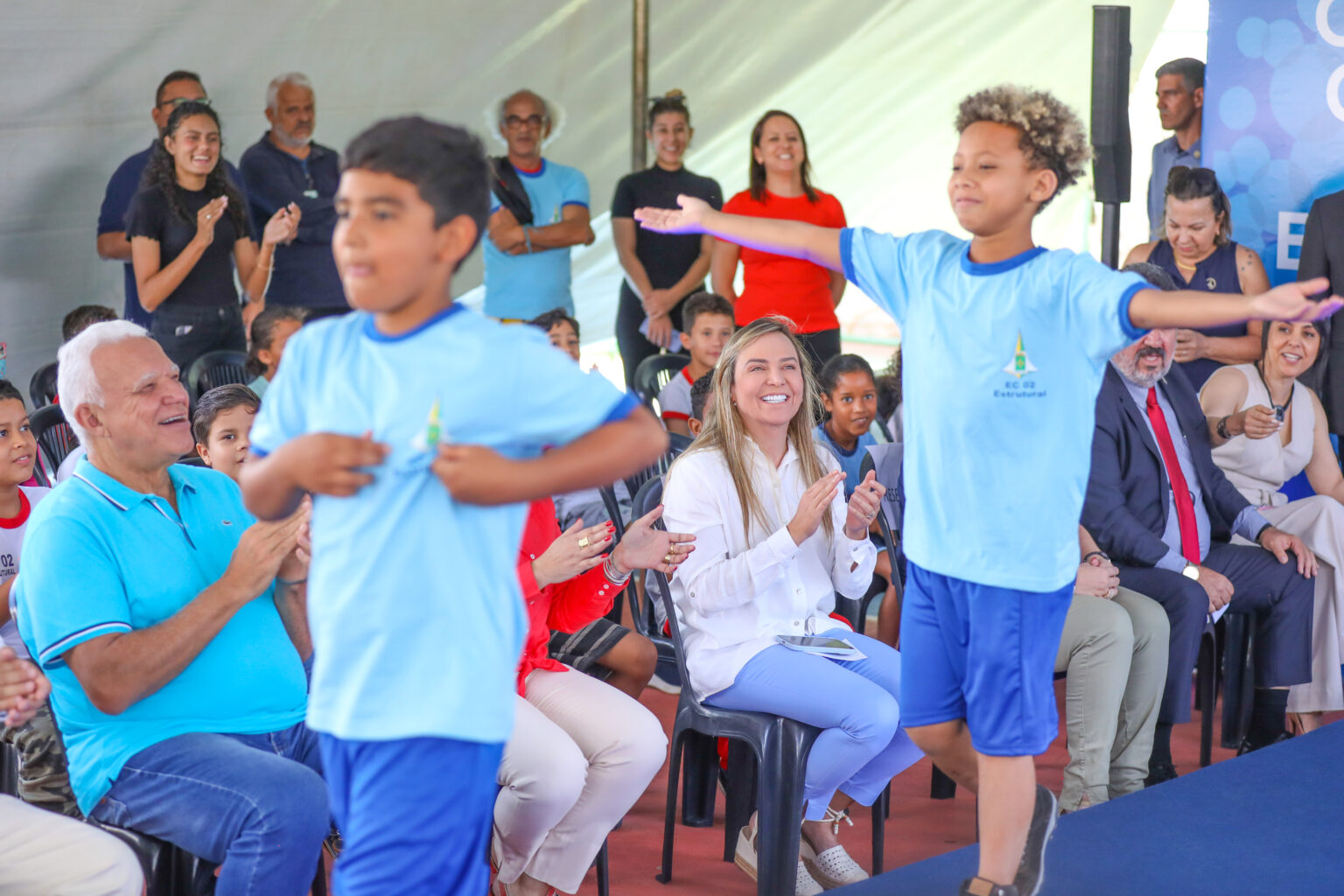 GDF fornecerá gratuitamente uniformes para 475 mil alunos da rede pública