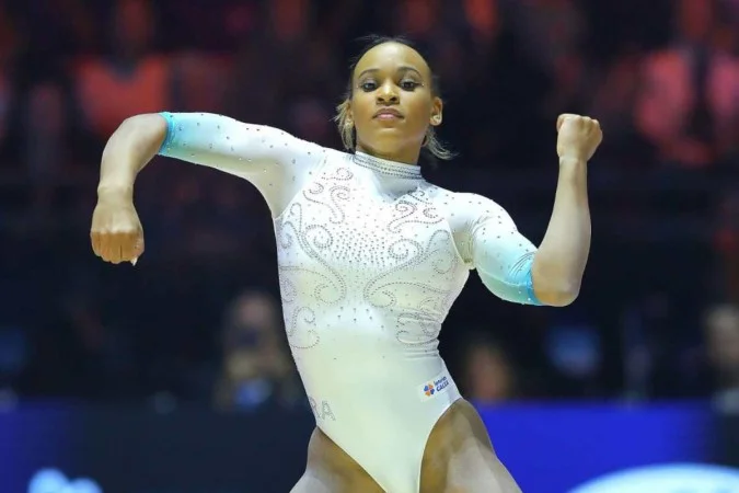 Ginasta brasileira campeã mundial, Rebeca Andrade fala sobre o futuro