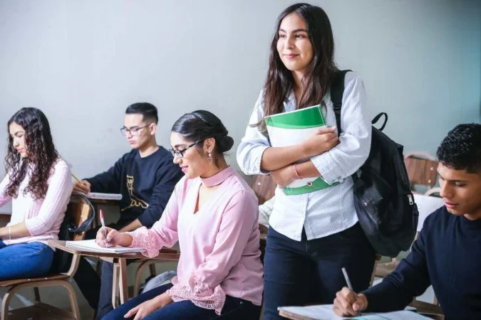 Mulheres são maioria em cursos profissionalizantes