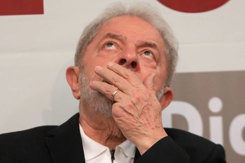 Lula apresenta a Moro 31 recibos de aluguel de cobertura