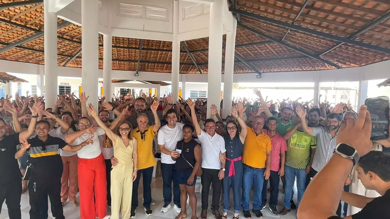 ESPERANTINÓPOLIS: Governo e Prefeitura entregam cartões do Programa Maranhão Livre da Fome
