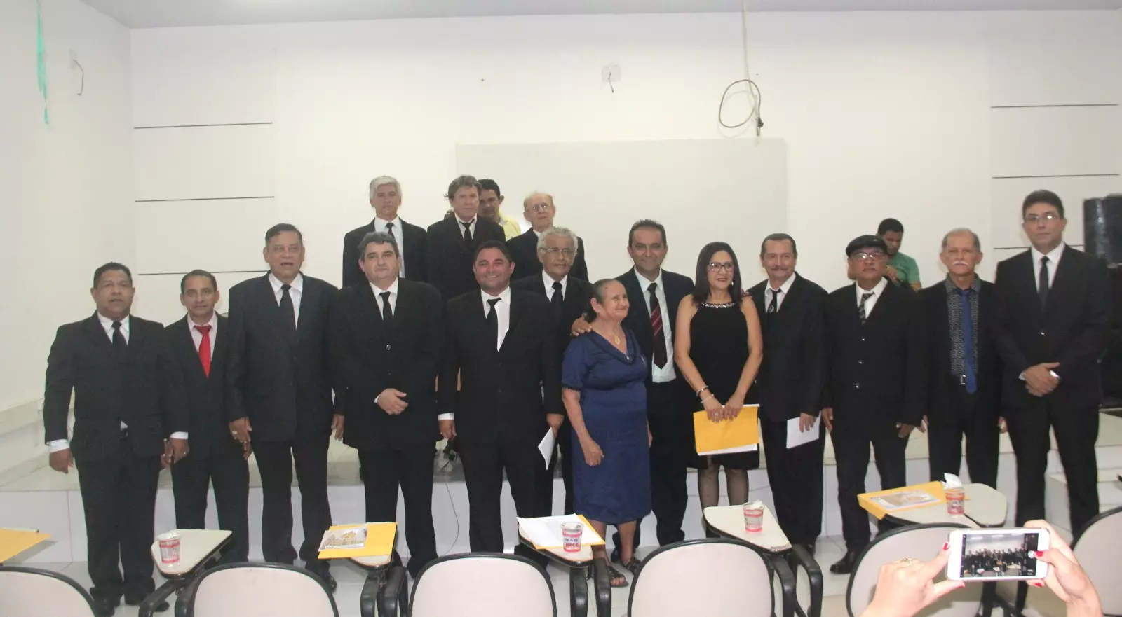 PEDREIRAS: Academia Pedreirense de Letras empossa novos membros e elege nova diretoria