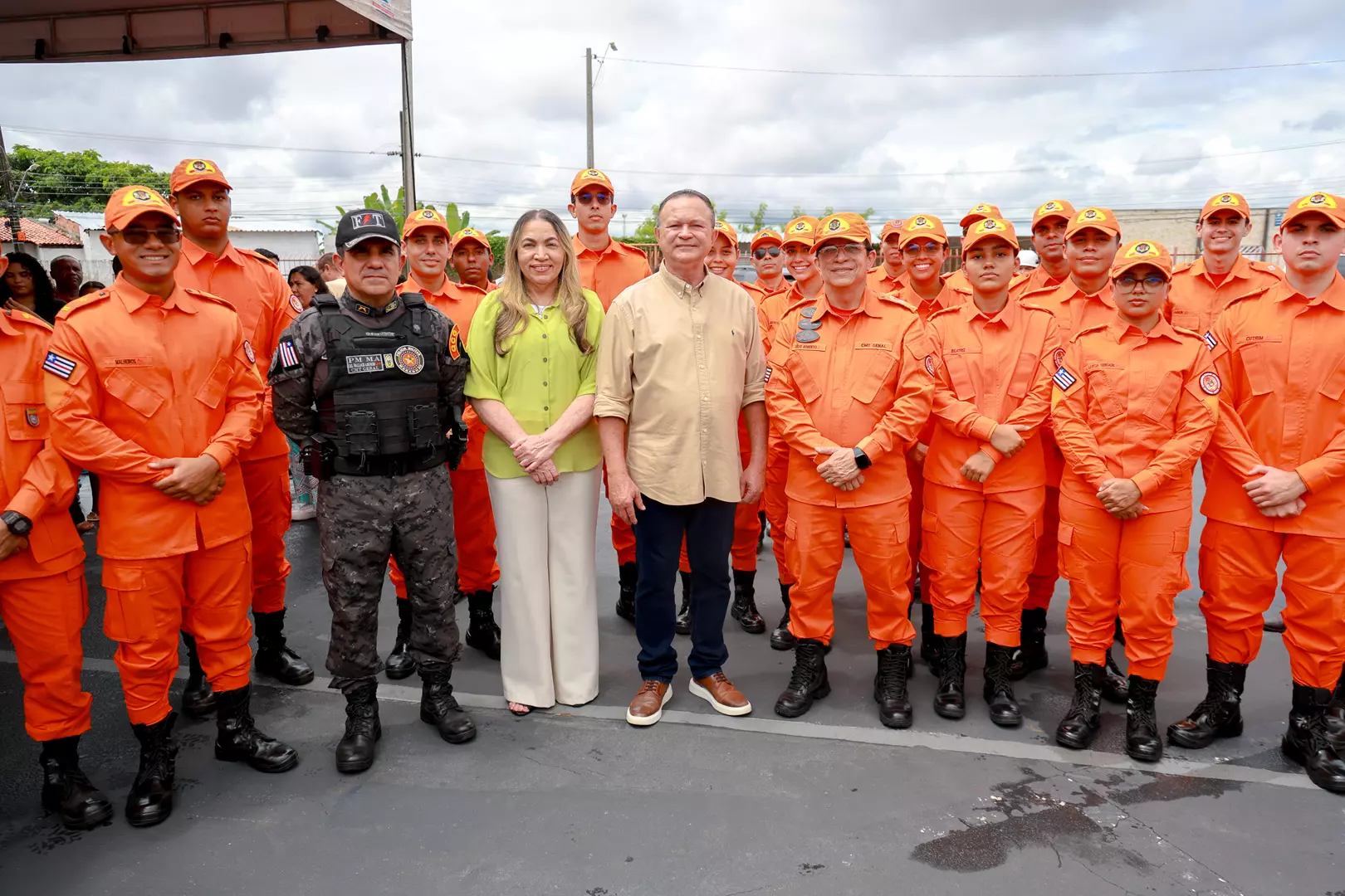 Governo entrega 18 novas viaturas e reforça atuação do Corpo de Bombeiros no estado