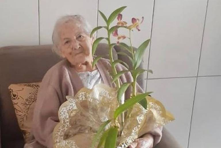 Diabética e hipertensa,idosa de 94 anos, se cura da Covid-19 em São Paulo