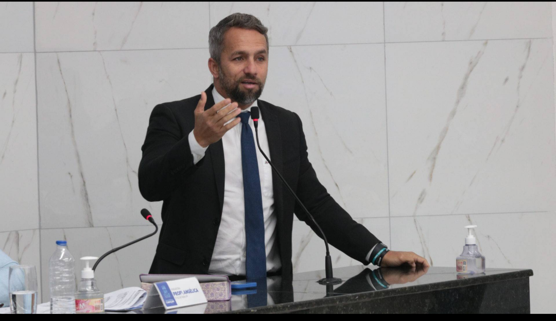 Moção de Aplausos pelo Dia do Jornalista é aprovada pela Câmara; vereadores manifestam apoio à PEC do Diploma